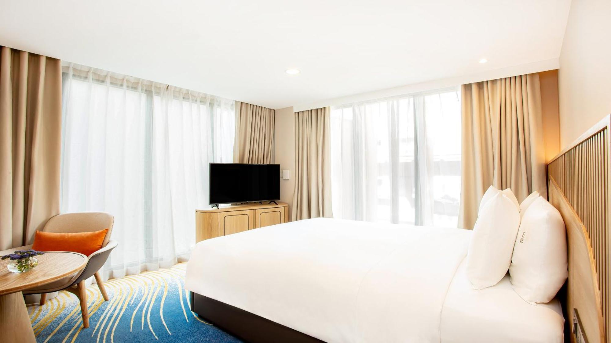 Holiday Inn Express & Suites Bangkok Central Pier By Ihg Esterno foto
