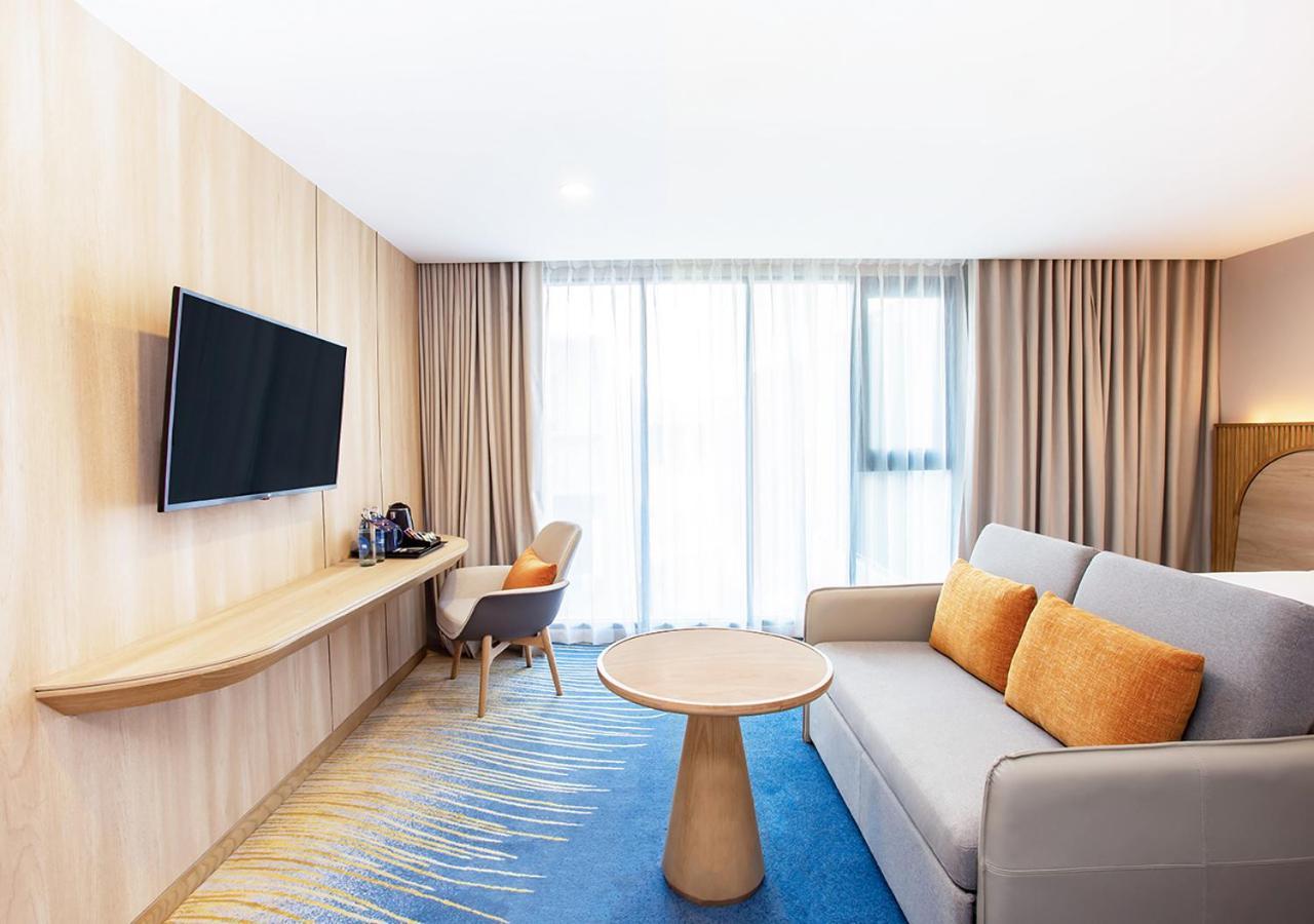 Holiday Inn Express & Suites Bangkok Central Pier By Ihg Esterno foto