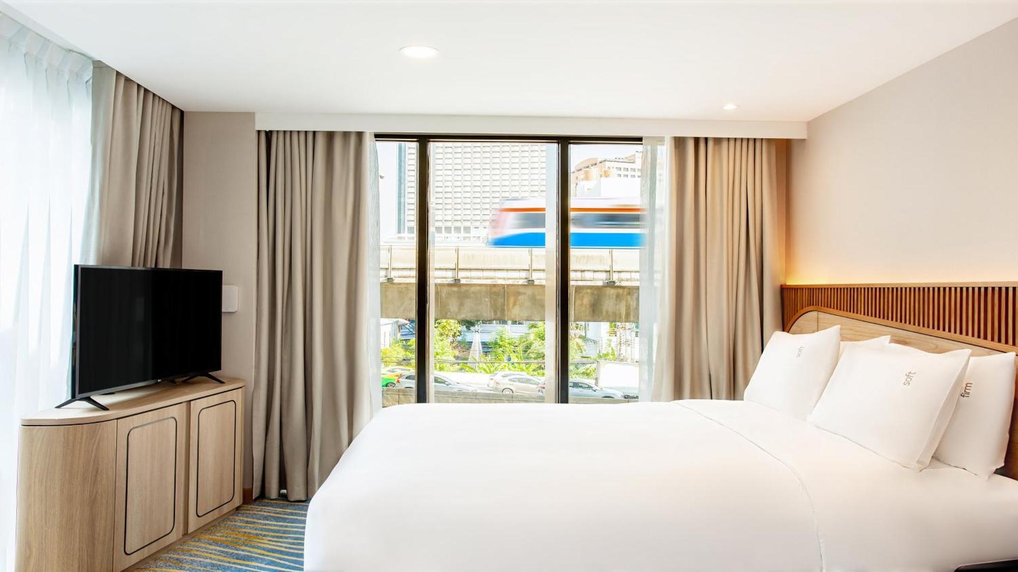 Holiday Inn Express & Suites Bangkok Central Pier By Ihg Esterno foto