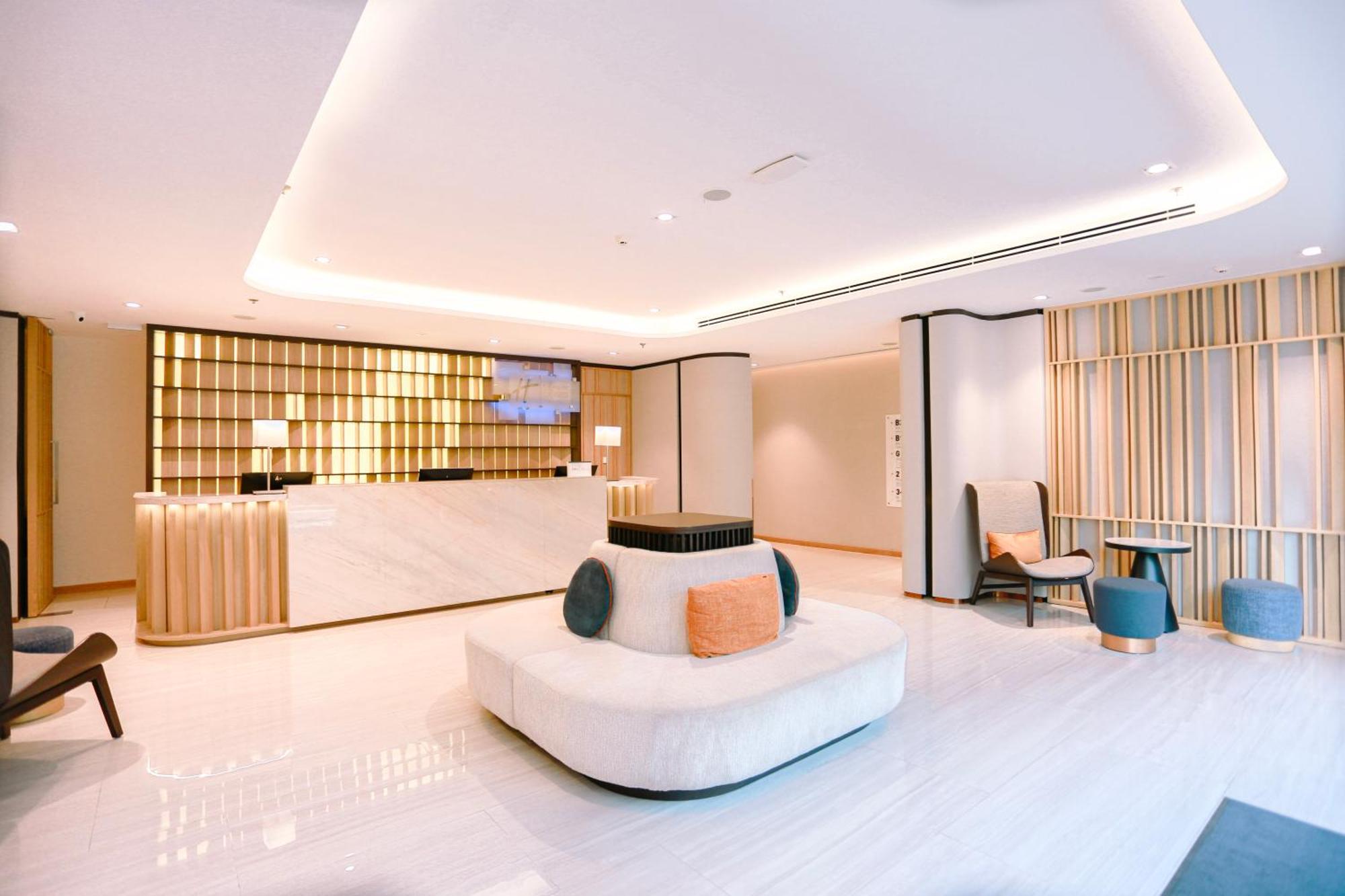 Holiday Inn Express & Suites Bangkok Central Pier By Ihg Esterno foto